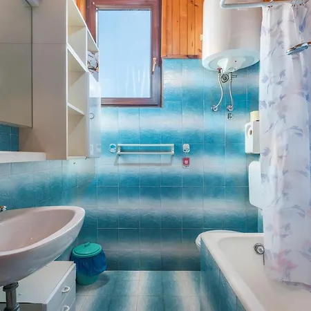 Dante Tar Apartman Tar-Vabriga